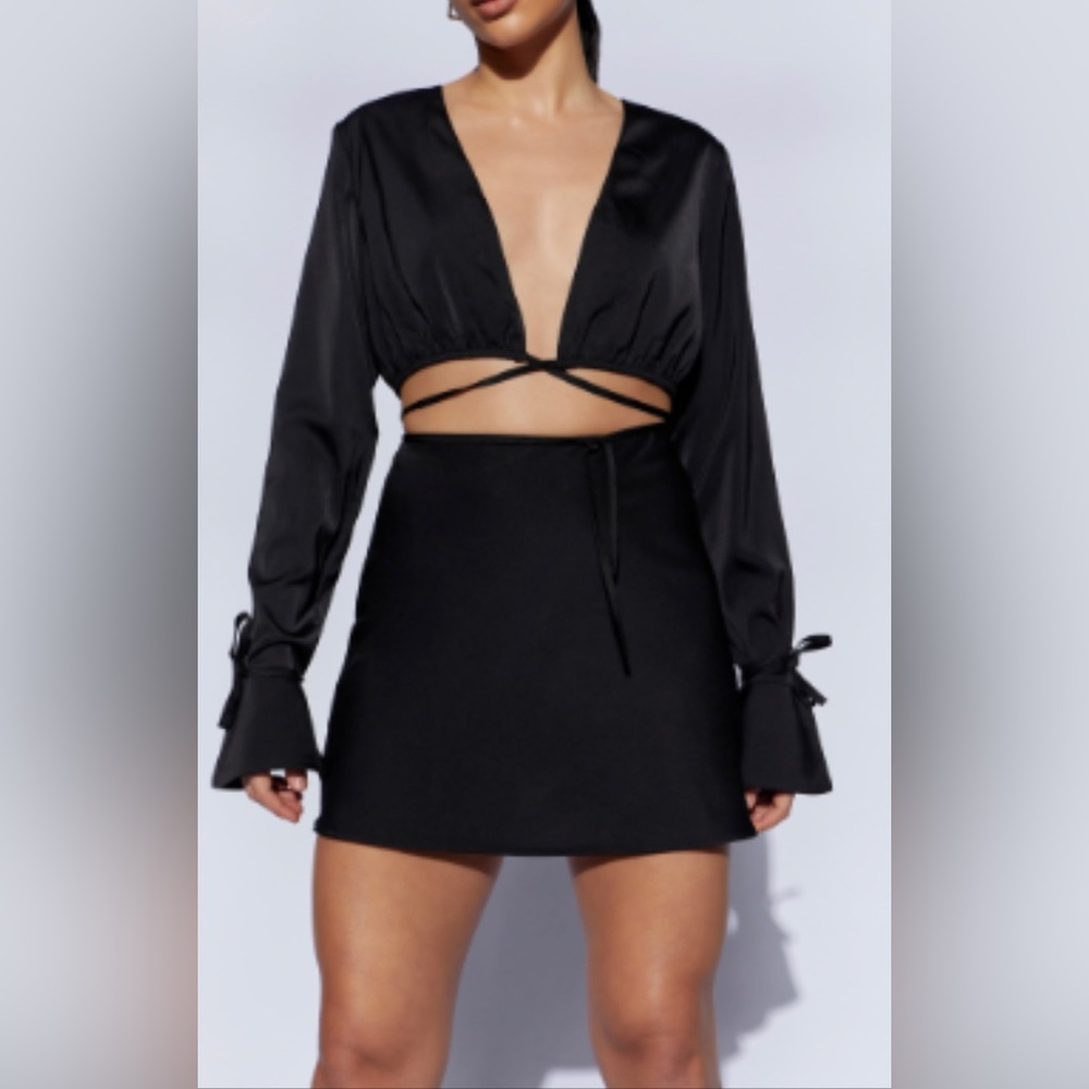 Meshki Annalise Satin A Line Mini Skirt - Black